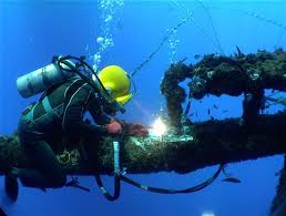 Lặn hàn cắt dưới nước - Công Ty TNHH Dịch Vụ Lặn Và Thi Công Thiện Lâm